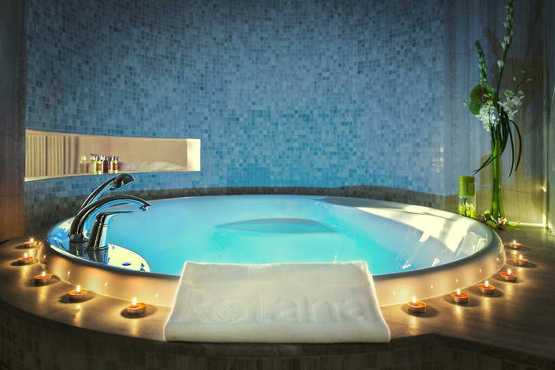 The Art Hotel & Resort 18