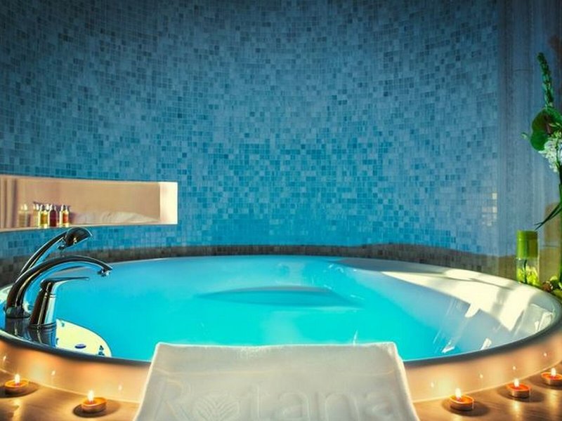 The Art Hotel & Resort 16