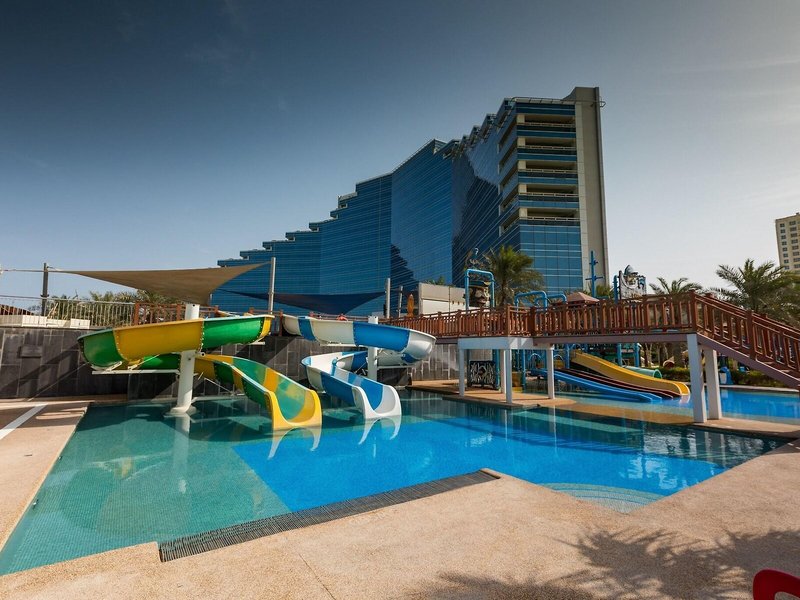 The Art Hotel & Resort 17