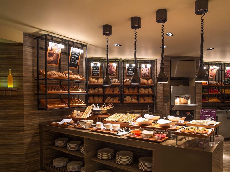 The Art Hotel & Resort 30