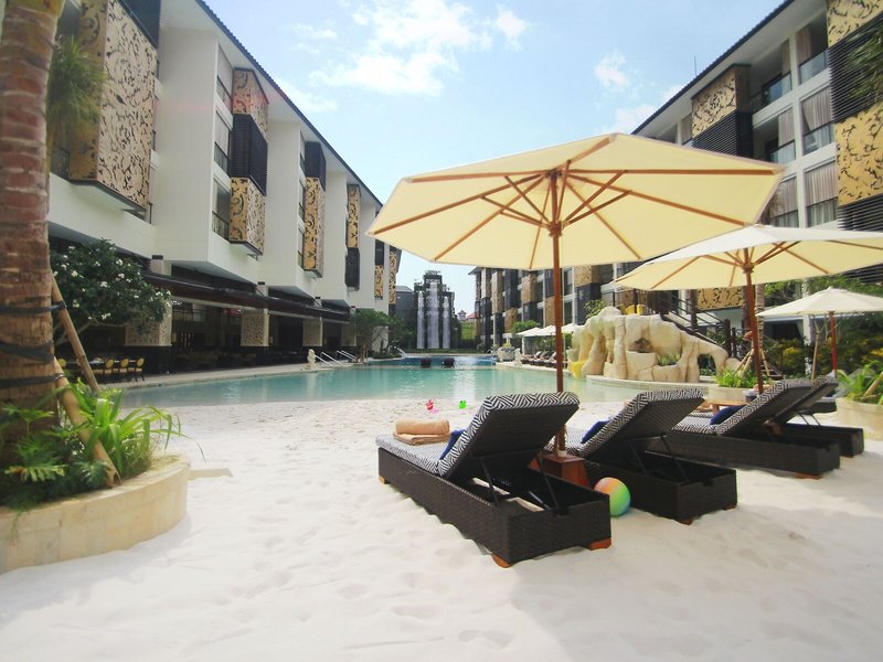 The Trans Resort Bali 14