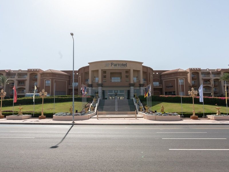 Parrotel Lagoon Resort 3