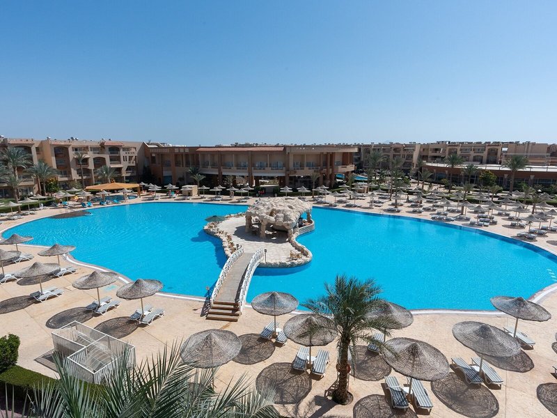 Parrotel Lagoon Resort 10