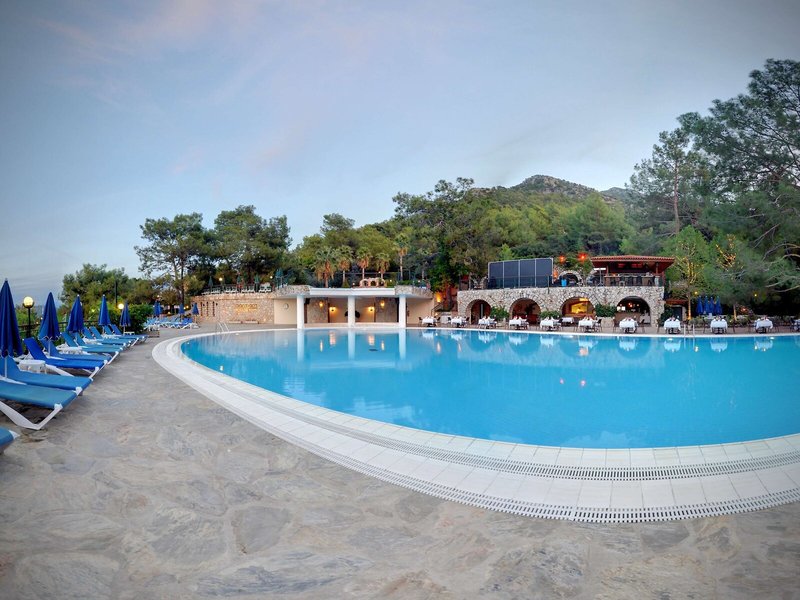 Montana Pine Resort 13