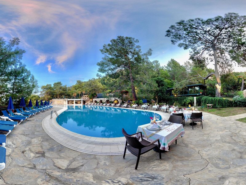 Montana Pine Resort 17