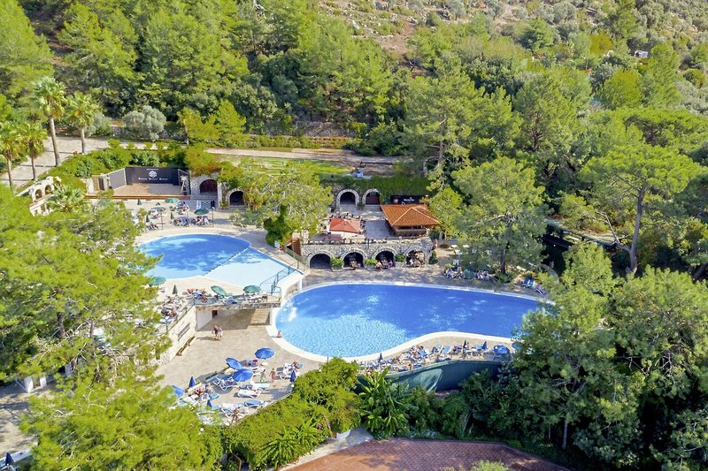 Montana Pine Resort Hotel & Spa 5