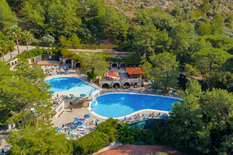 Montana Pine Resort Hotel & Spa 8