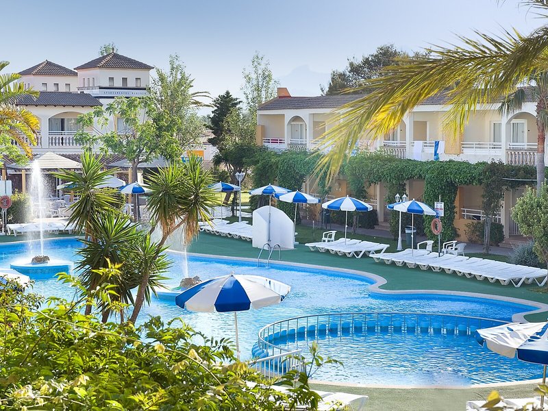 Mariner Club Apartments 5