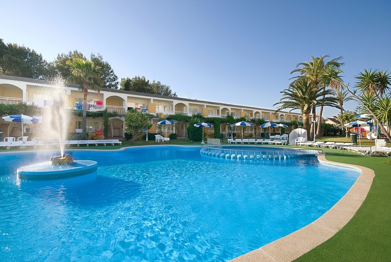 Mariner Club Apartments 4