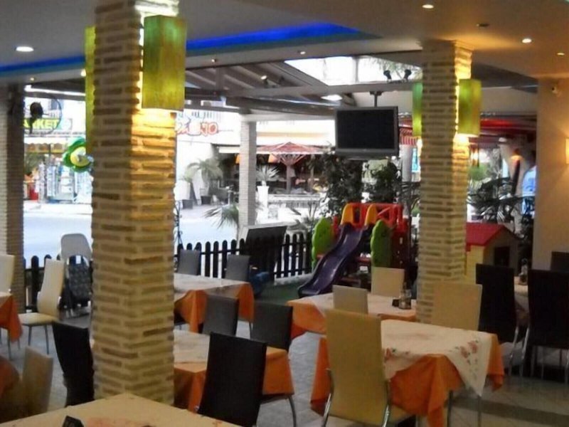 La Caretta Hotel 11