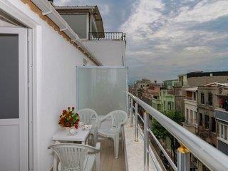 Raimond Hotel
