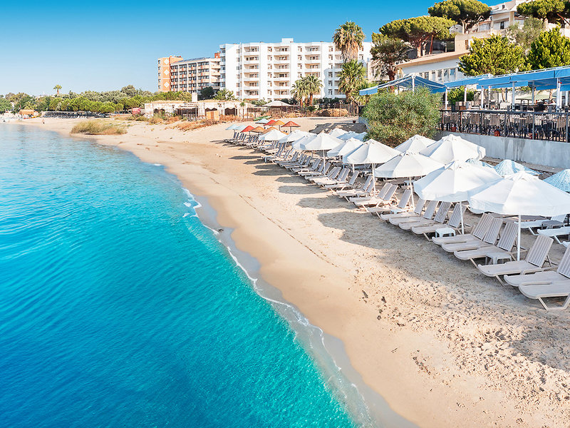 Carpe Mare Beach Resort 1