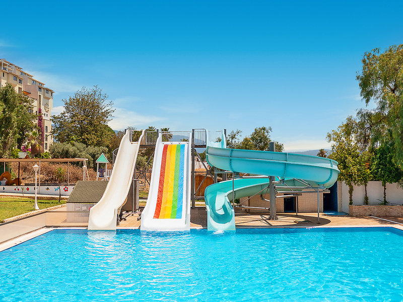 Carpe Mare Beach Resort 6