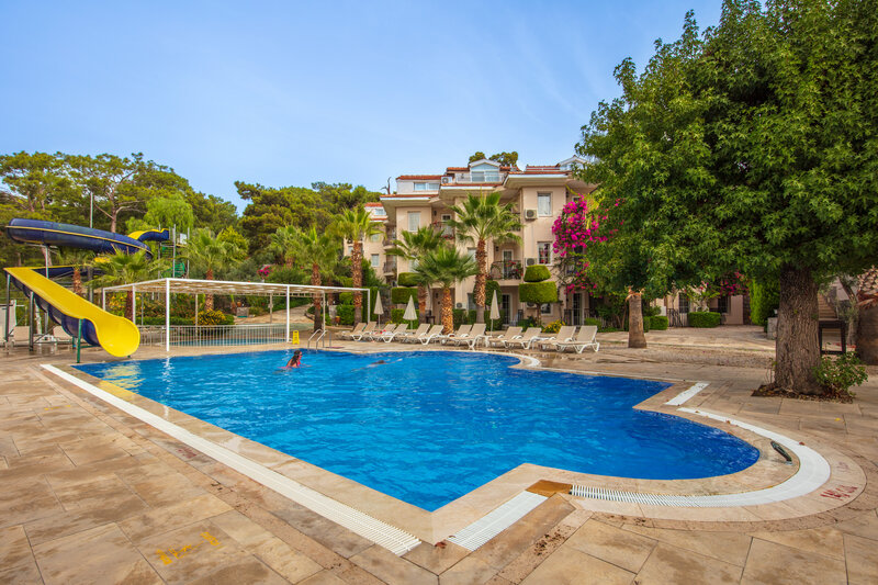 Nicholas Park Hotel 5