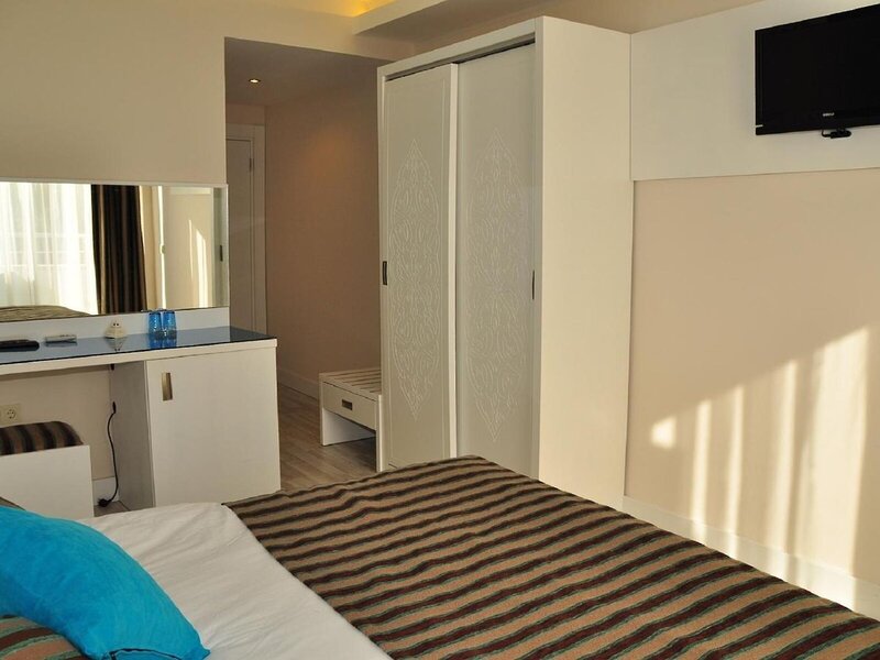 Aura Boutique Hotel 7