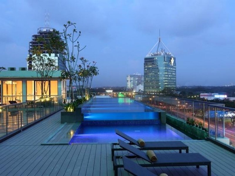 Santika Premiere Bintaro 3