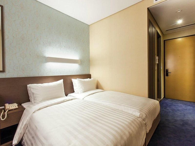 Loisir Myeongdong 18 - Room Example