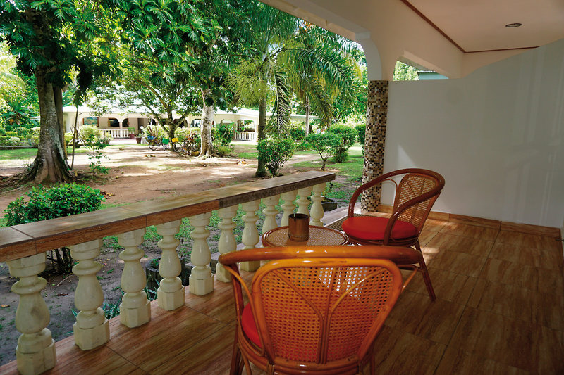 Chalet Bamboo Vert 12