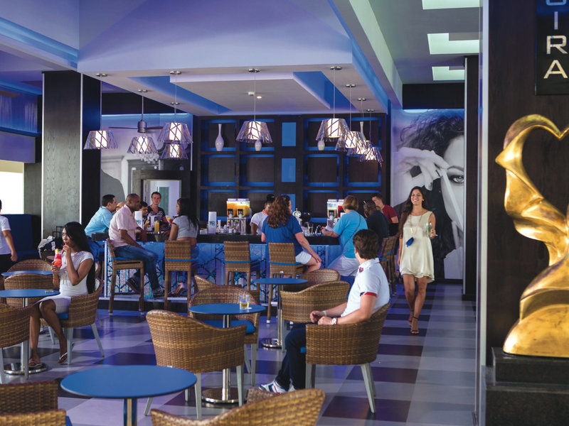 Hotel Riu Republica 16