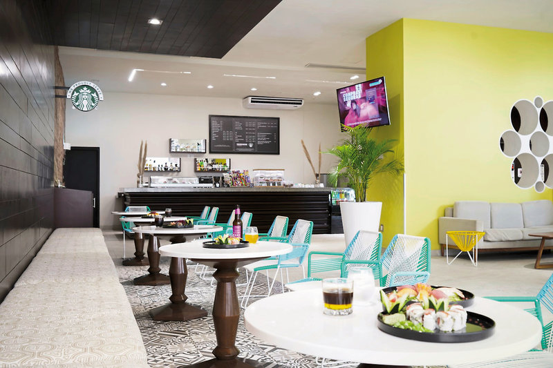 Krystal Urban Cancun Malecon 6