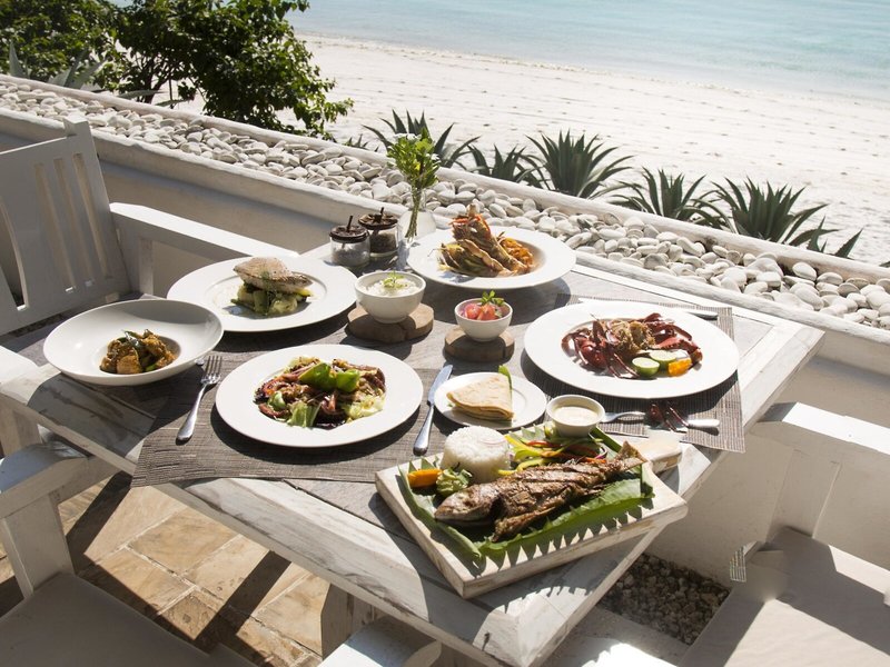 Constance Aiyana  18