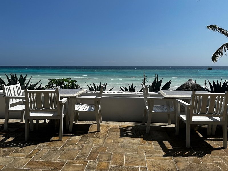 Constance Aiyana  20