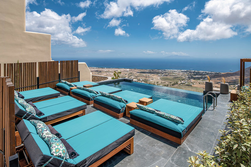 Skyfall Suites 6