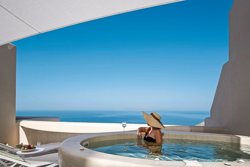 Skyfall Suites 15