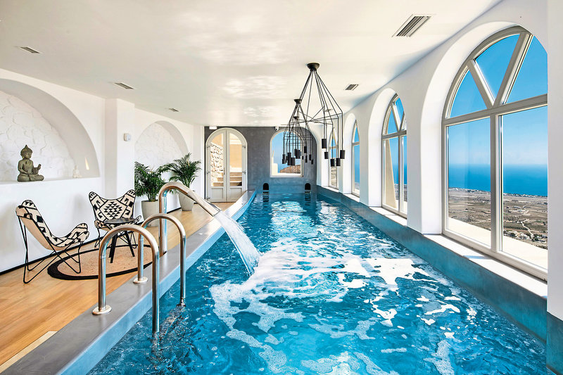 Skyfall Suites 40
