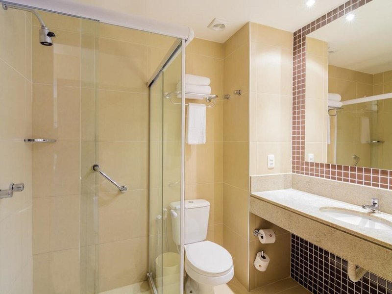 Intercity Salvador Airport 30 - Bathroom Example