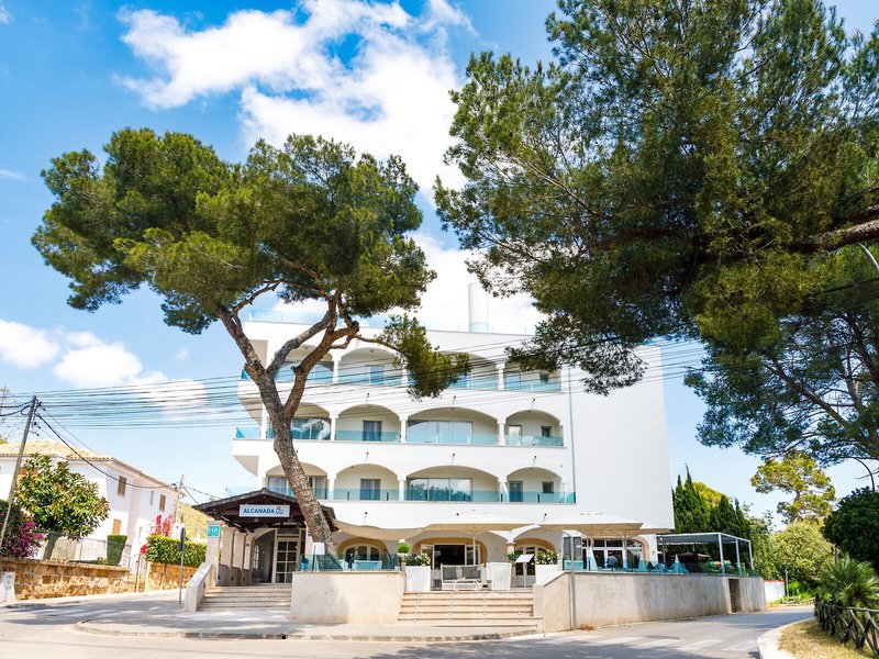 Mar Hotels Alcanada 1