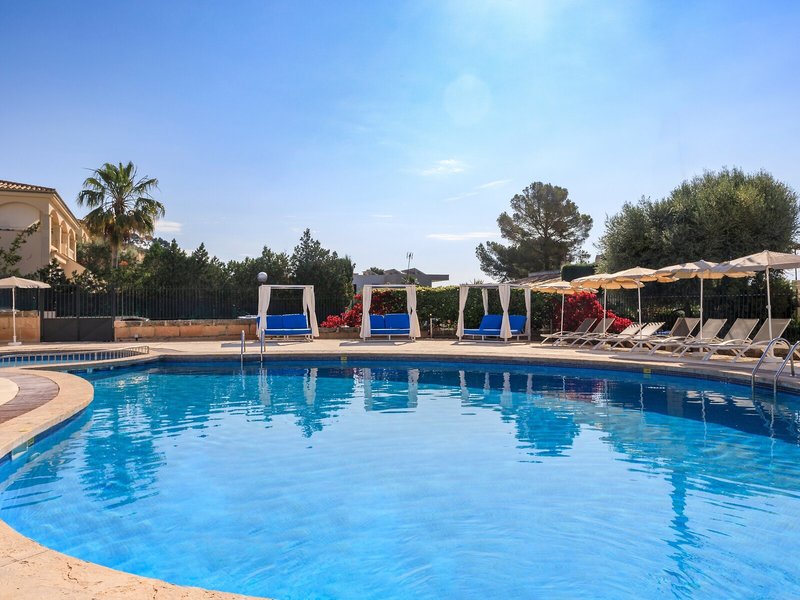 Mar Hotels Alcanada 8