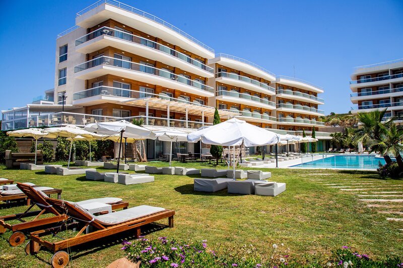 La Quinta by Wyndham Cesme 1