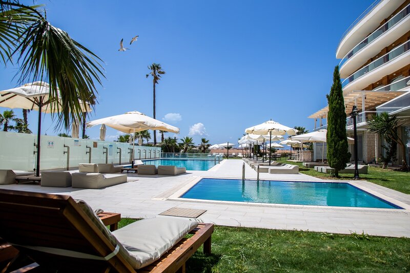 La Quinta by Wyndham Cesme 2