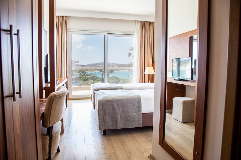 La Quinta by Wyndham Cesme 12