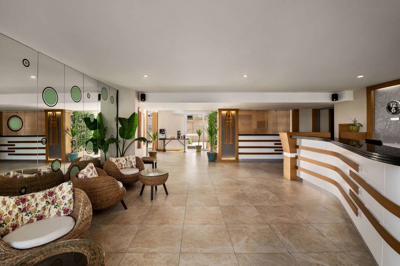 La Quinta by Wyndham Cesme 9