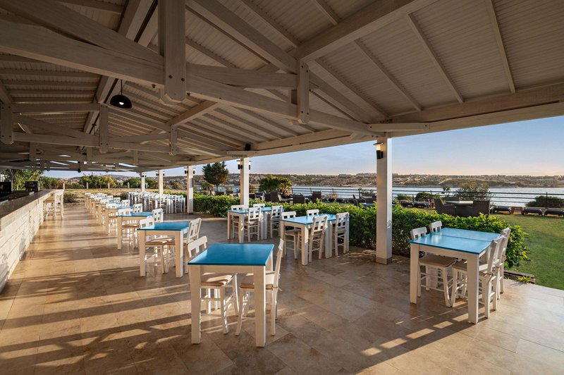La Quinta by Wyndham Cesme 11
