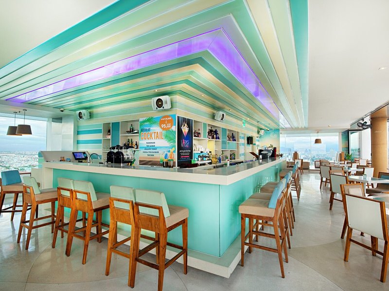 A La Carte Danang Beach 12