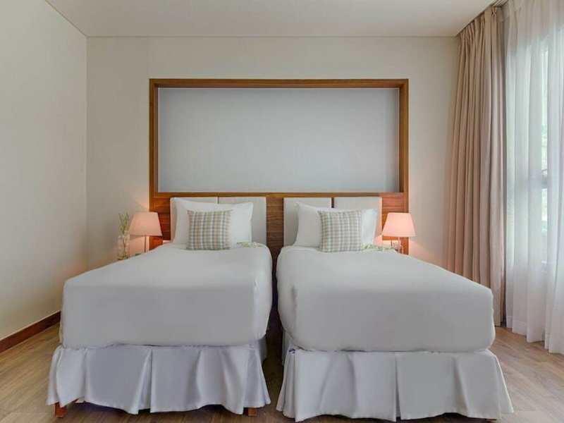 A La Carte Danang Beach 18