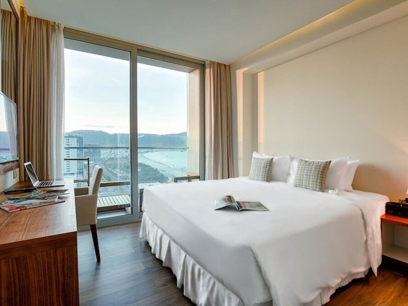 A La Carte Danang Beach 19