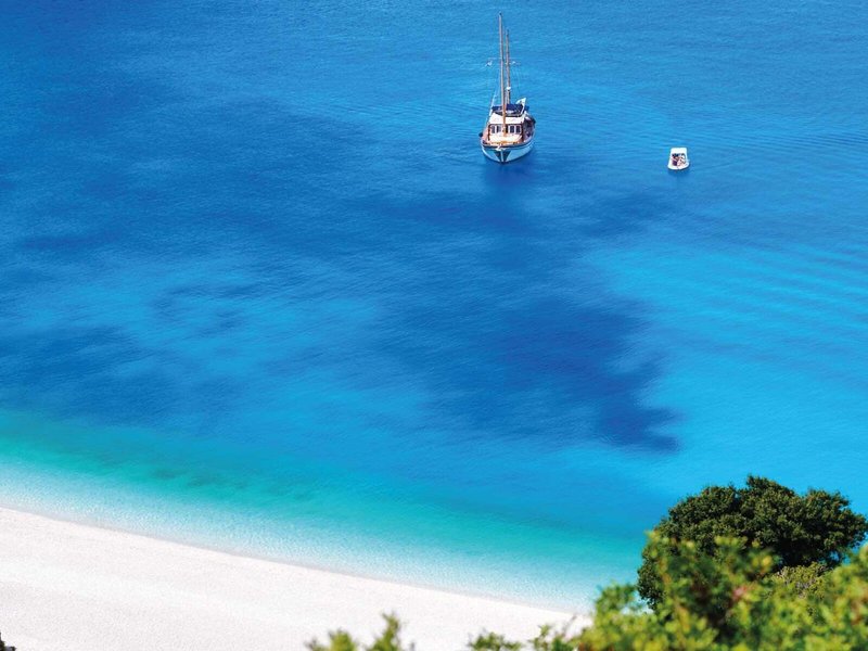 Avaton Luxury Villas Resort Relais & Chateaux 12