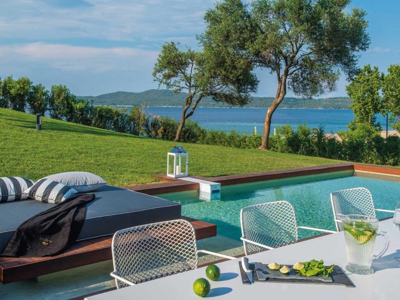 Avaton Luxury Villas Resort Relais & Chateaux 15