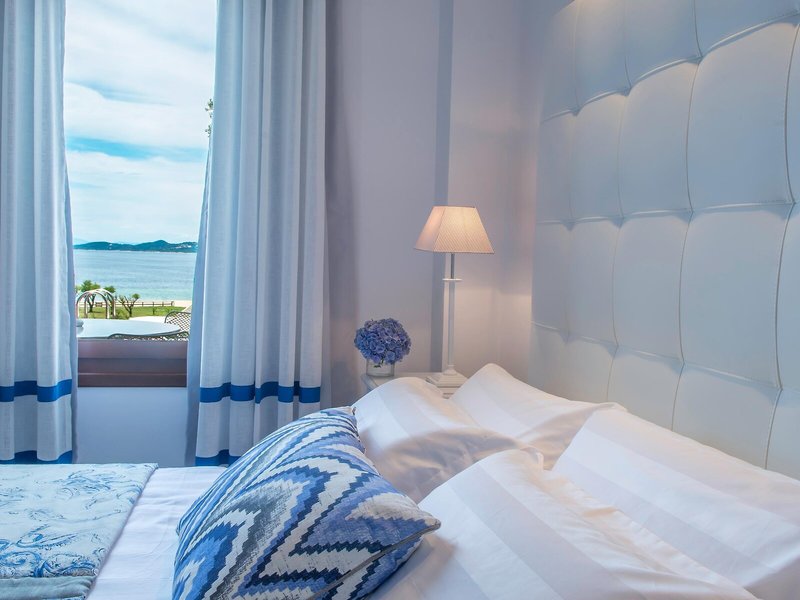 Avaton Luxury Villas Resort Relais & Chateaux 40