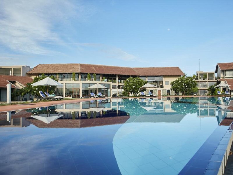 The Calm Resort & Spa 7
