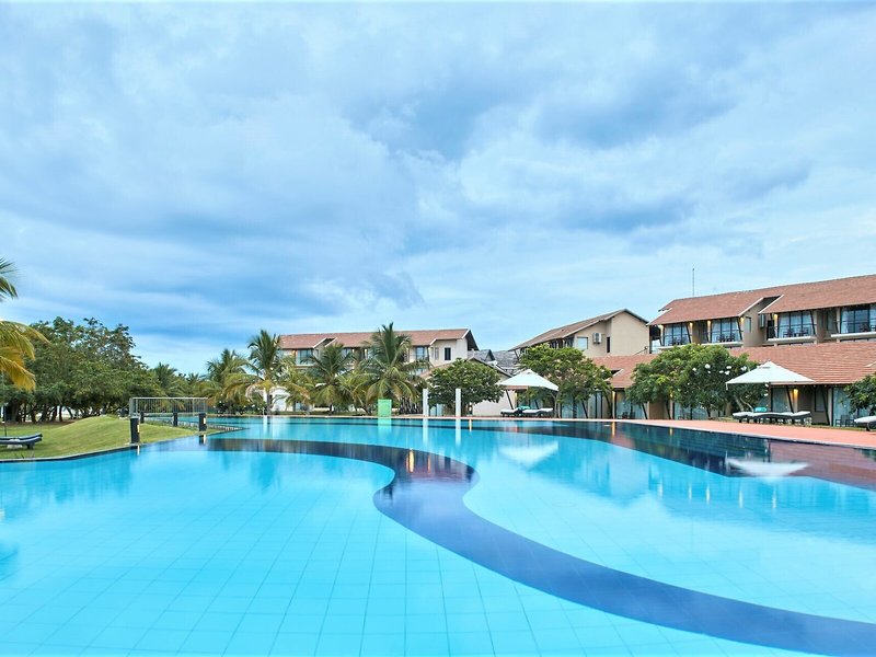 The Calm Resort & Spa 8