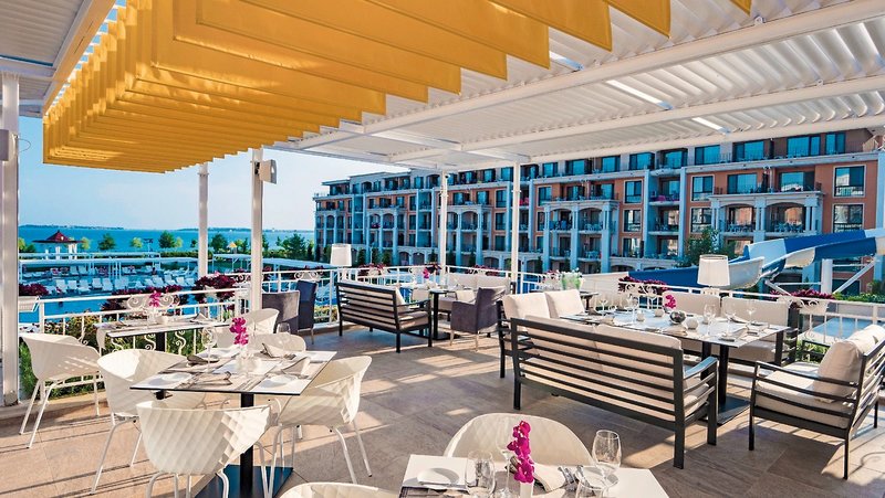 Premier Fort Hotel 9