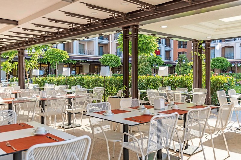 Premier Fort Hotel 11