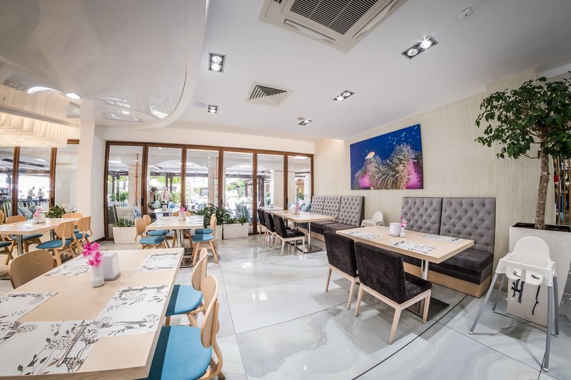 Premier Fort Hotel 8