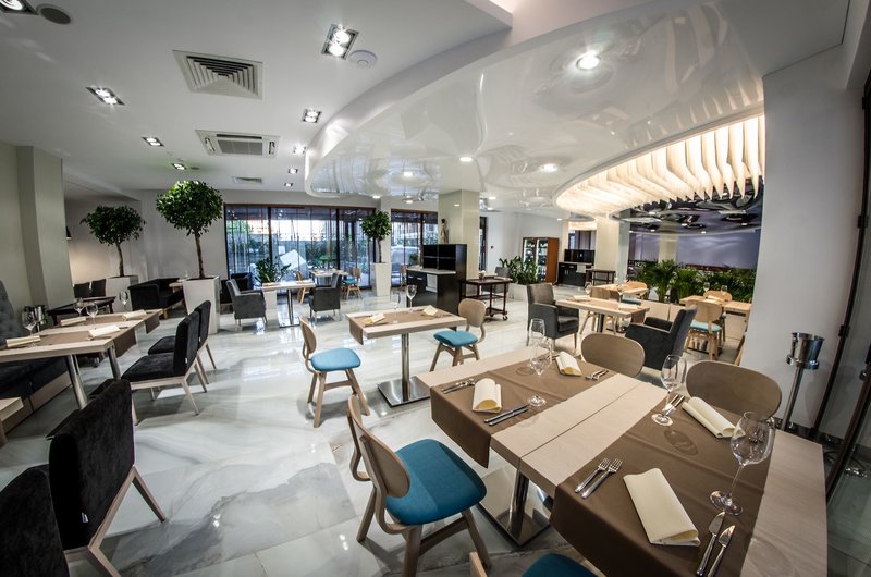 Premier Fort Hotel 13