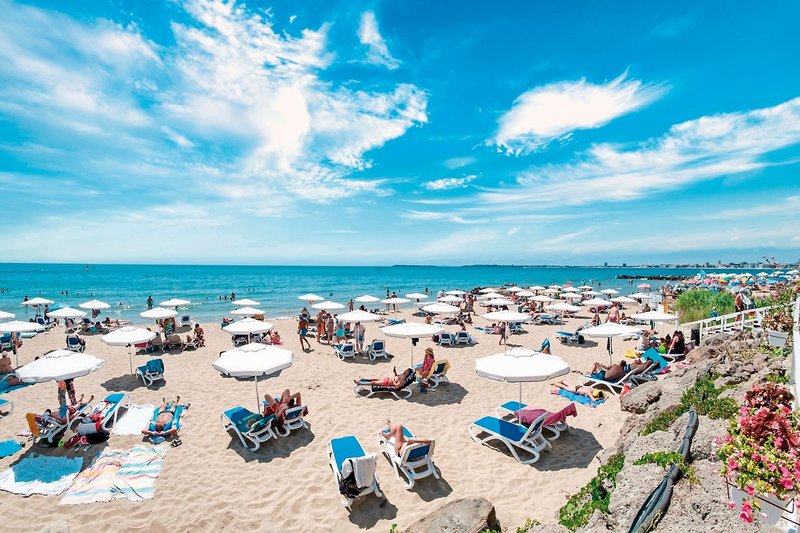 Premier Fort Beach 3